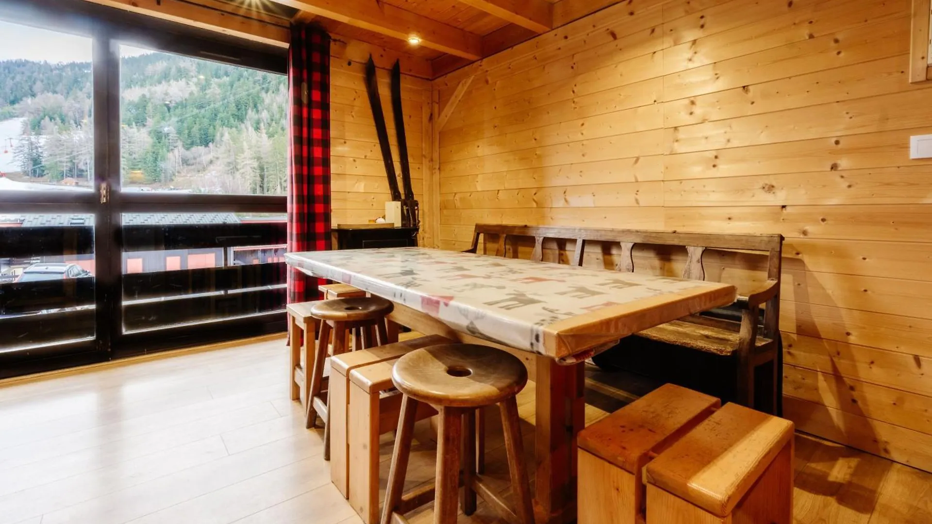 Les Avenieres - La Norma Apartment Villarodin-Bourget